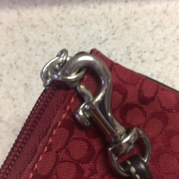 Authentic Coach wristlet - Picture 4 of 4